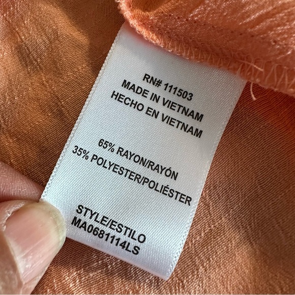 Lily Star Coral Button-Down Shirt - Picture 4 of 4